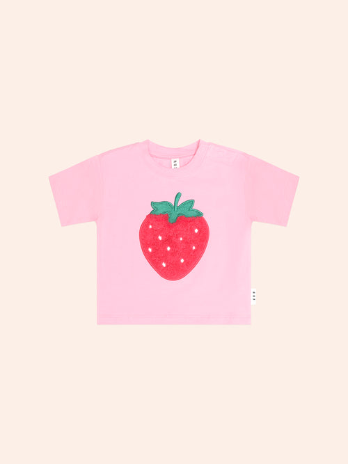 Huxbaby - Furry Strawberry Slouchy Tee | Strawberry Créme