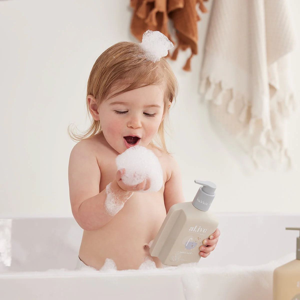 Al.ive Body Baby Bubble Bath - Apple Blossom Skin Care Al.ive Body Baby 