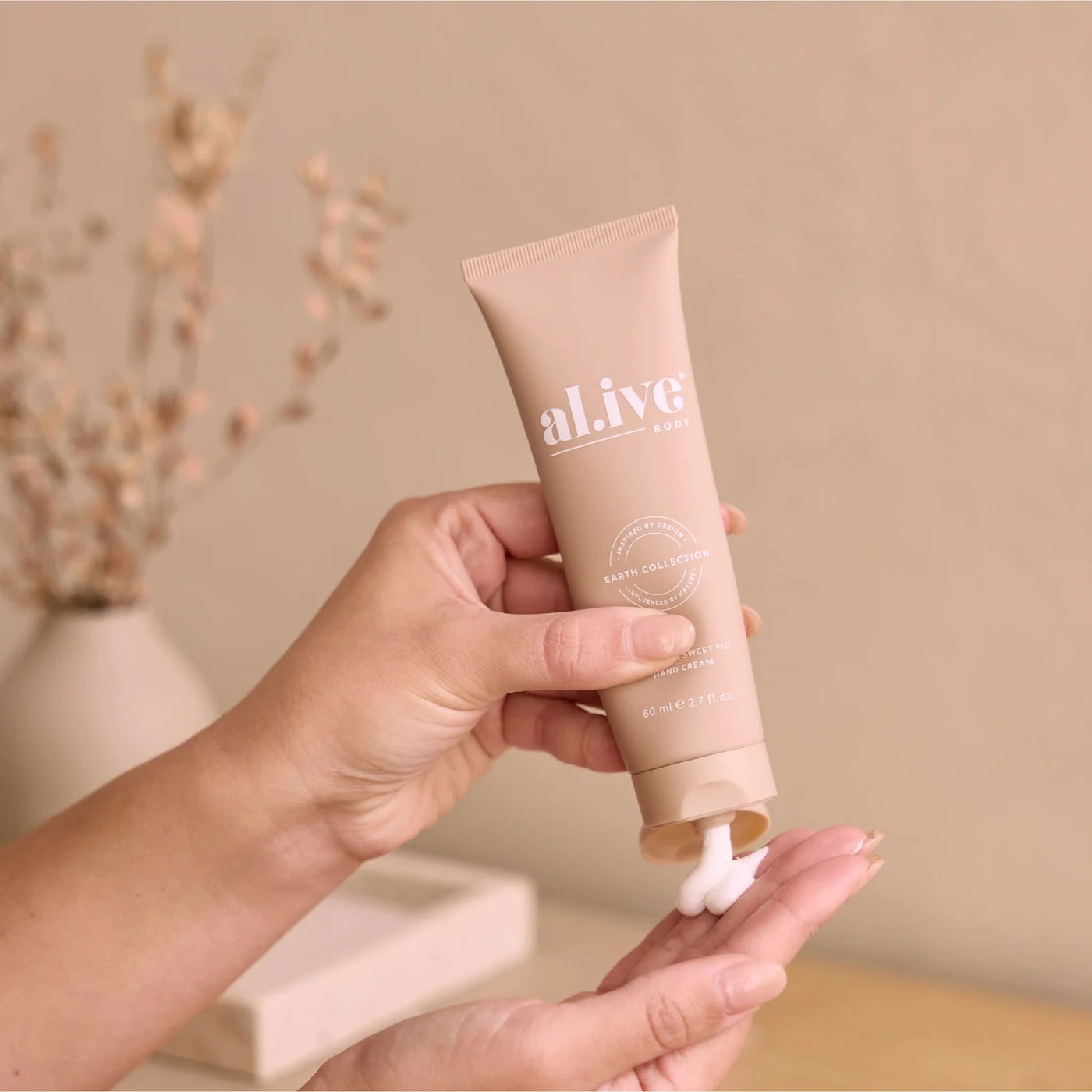 Al.ive Body - Hand Cream | Apricot & Sweet Fig Skin Care Al.ive Body Baby 