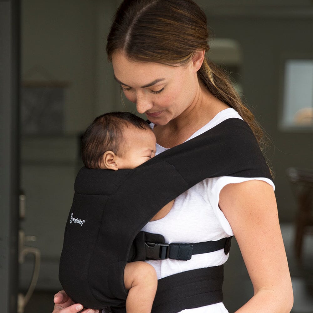 Ergobaby - Ergobaby Embrace Newborn Carrier - Pure Black Baby Carrier Ergobaby 