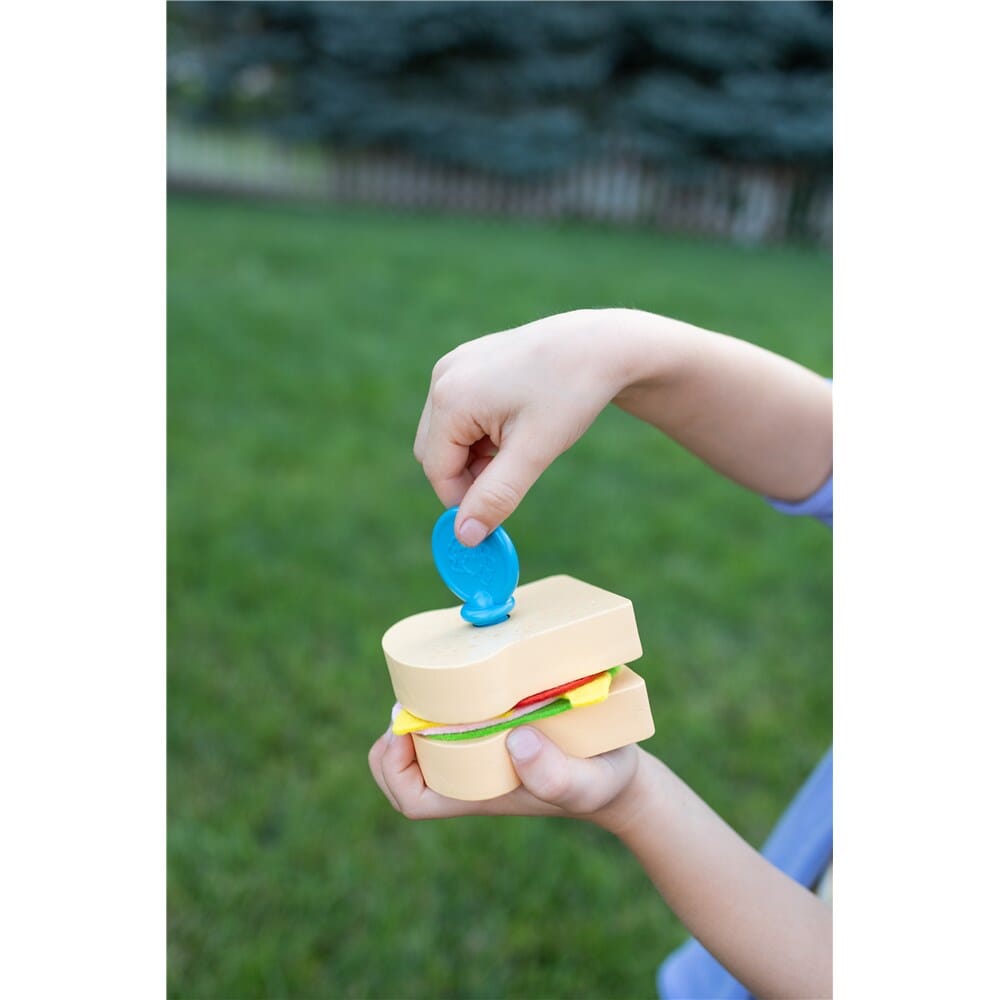 Fat Brain Toys - Pretendables Picnic Basket Set Toy Fat Brain Toys 