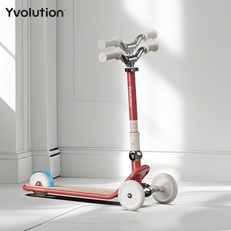 Glider Scooter - Classic Red 3 wheel scooter Bikes Yvolution 