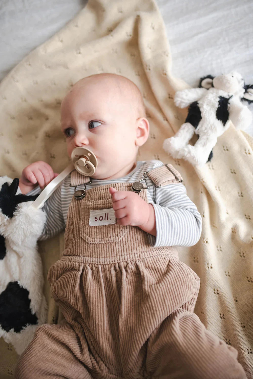 Nana Huchy - Clover the Cow Rattle | Black Rattle Nana Huchy 