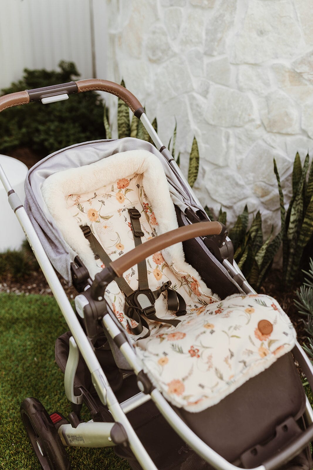 OiOi - Cozy Fleece Pram Liner - Wildflower Pram Accessories OiOi 