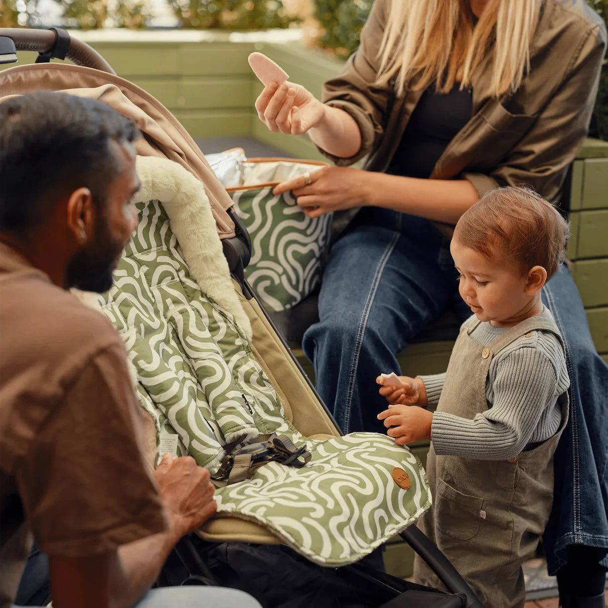 OiOi - Reversible Pram Liner | Green Squiggle/Faux Fur Pram Accessories OiOi 