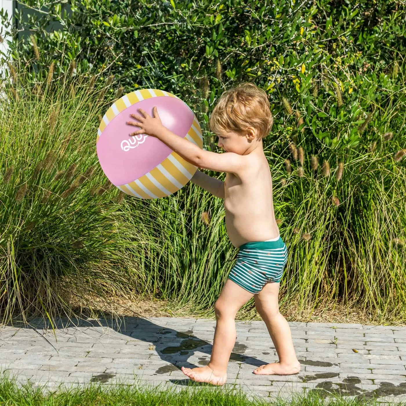 Quut - Beach Ball | Banana Pink Toy Quut 