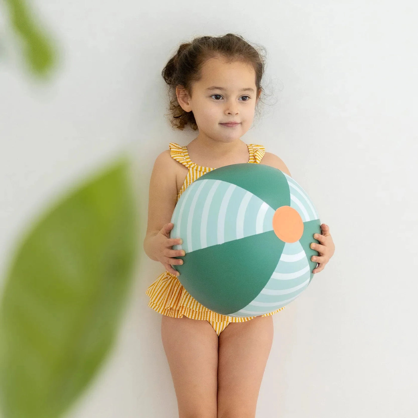 Quut - Beach Ball | Garden Green Toy Quut 