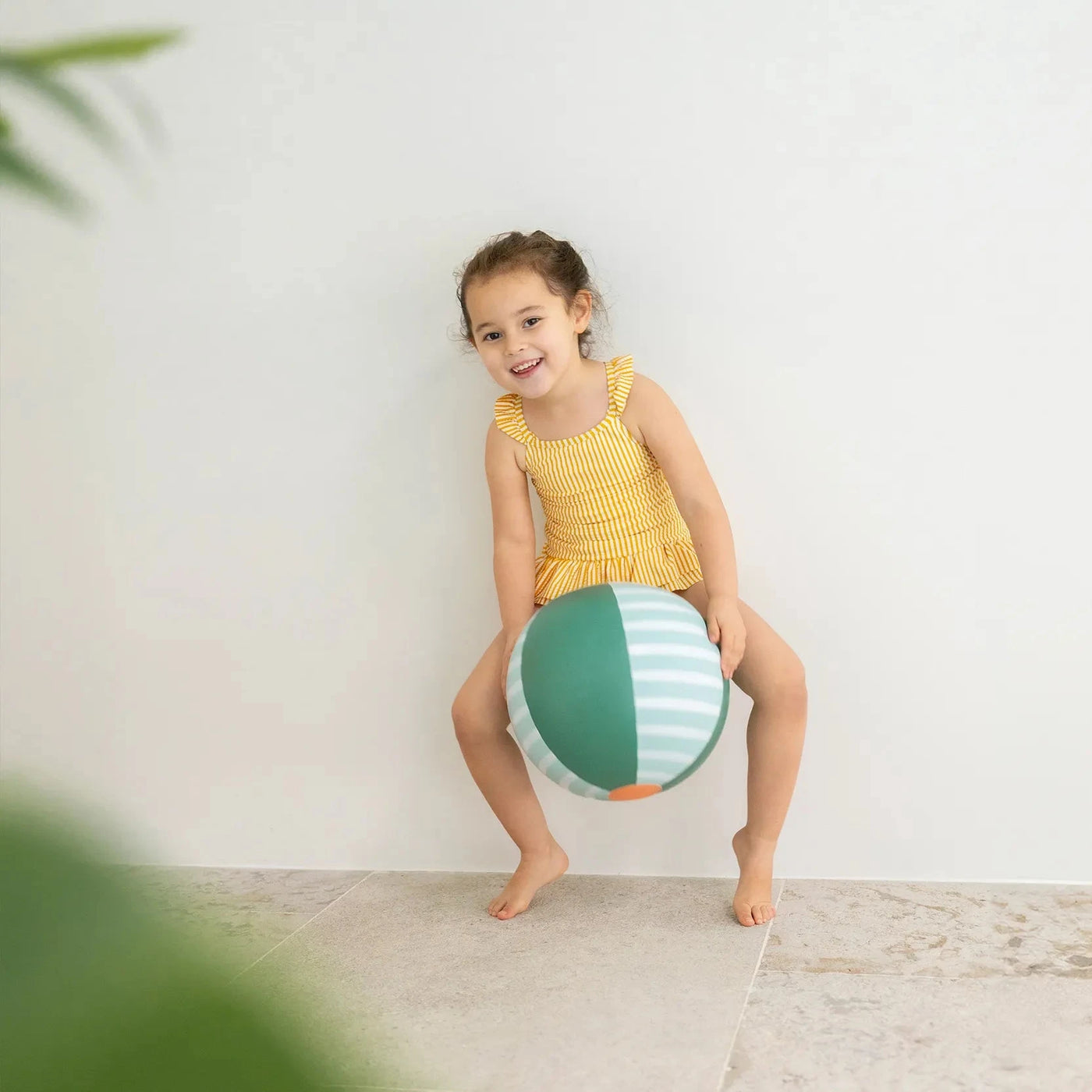Quut - Beach Ball | Garden Green Toy Quut 