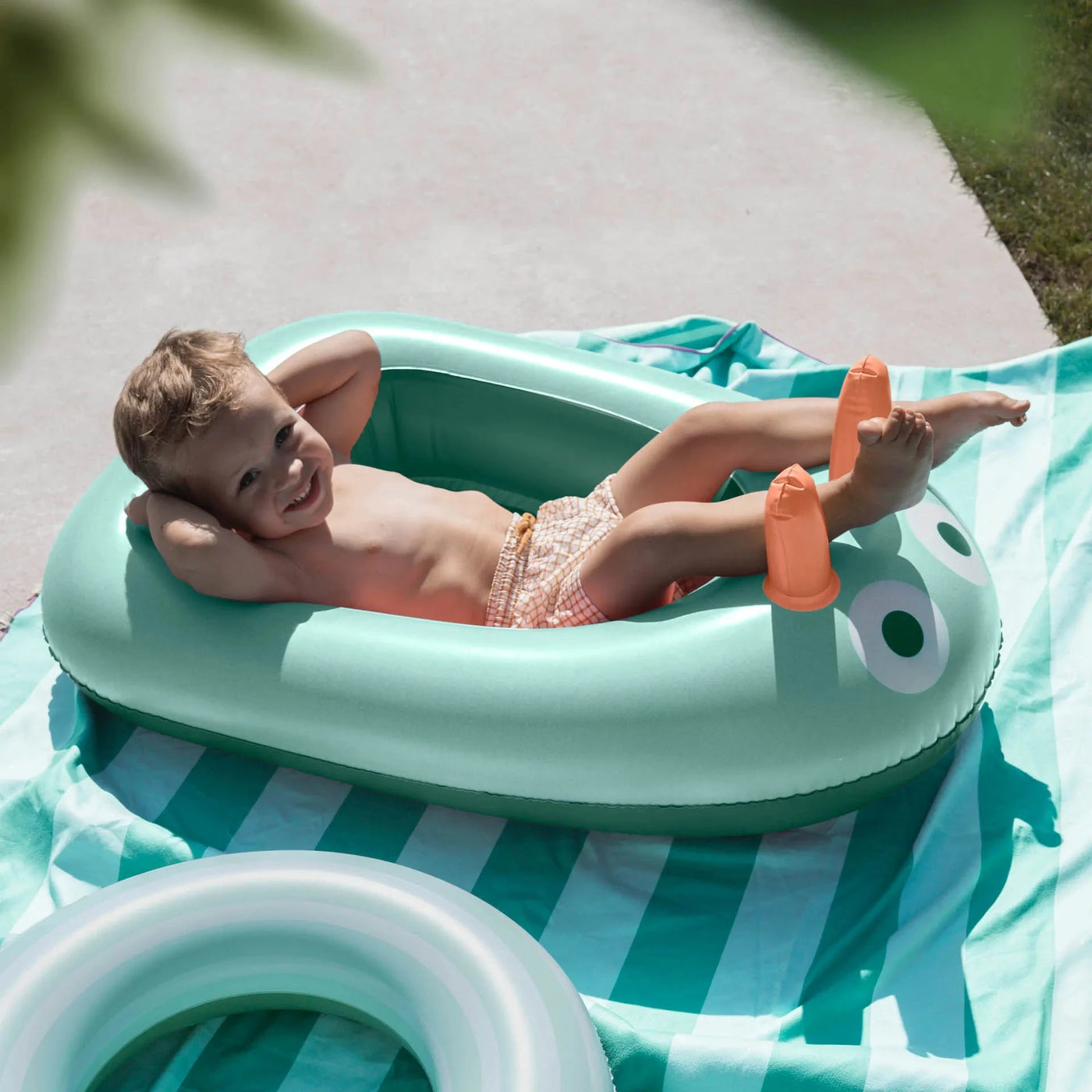 Quut - Boat | Garden Green Toy Quut 