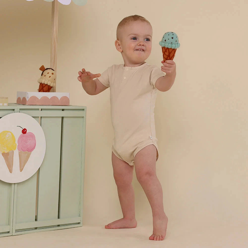 Snuggle Hunny - Organic Short Sleeve Bodysuit | Babyccino Bodysuit Snuggle Hunny 