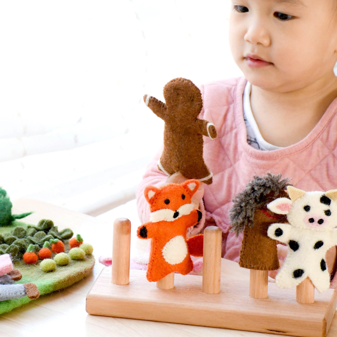 Tara Treasures Finger Puppet Stand - 5 Rods Finger Puppets Tara Treasures 