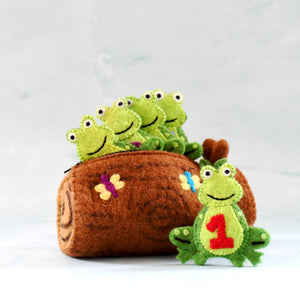 Tara Treasures Finger Puppets - 5 Speckled Frogs