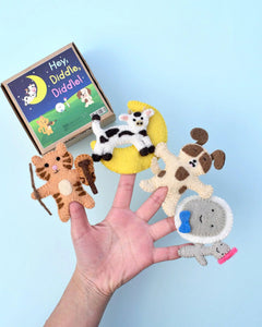 Tara Treasures Finger Puppets - Hey Diddle Diddle