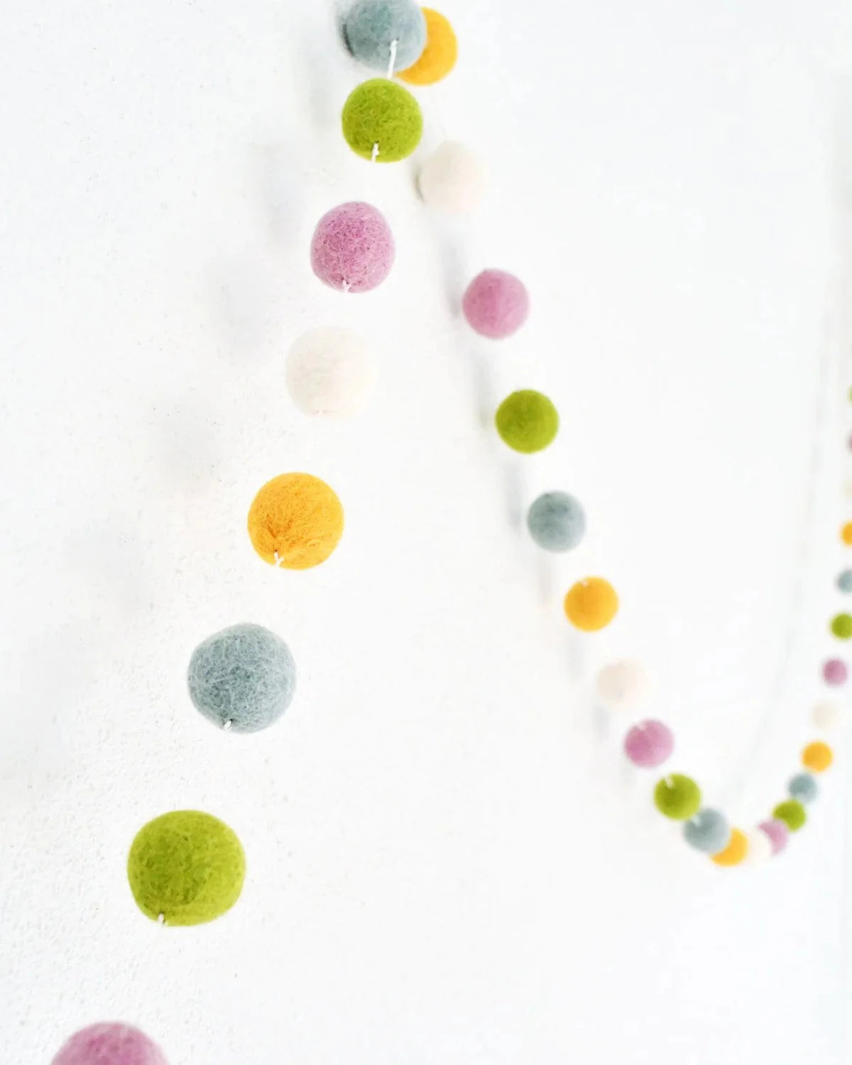 Tara Treasures - Pompom Felt Ball Garland | Jellybean Garland Tara Treasures 