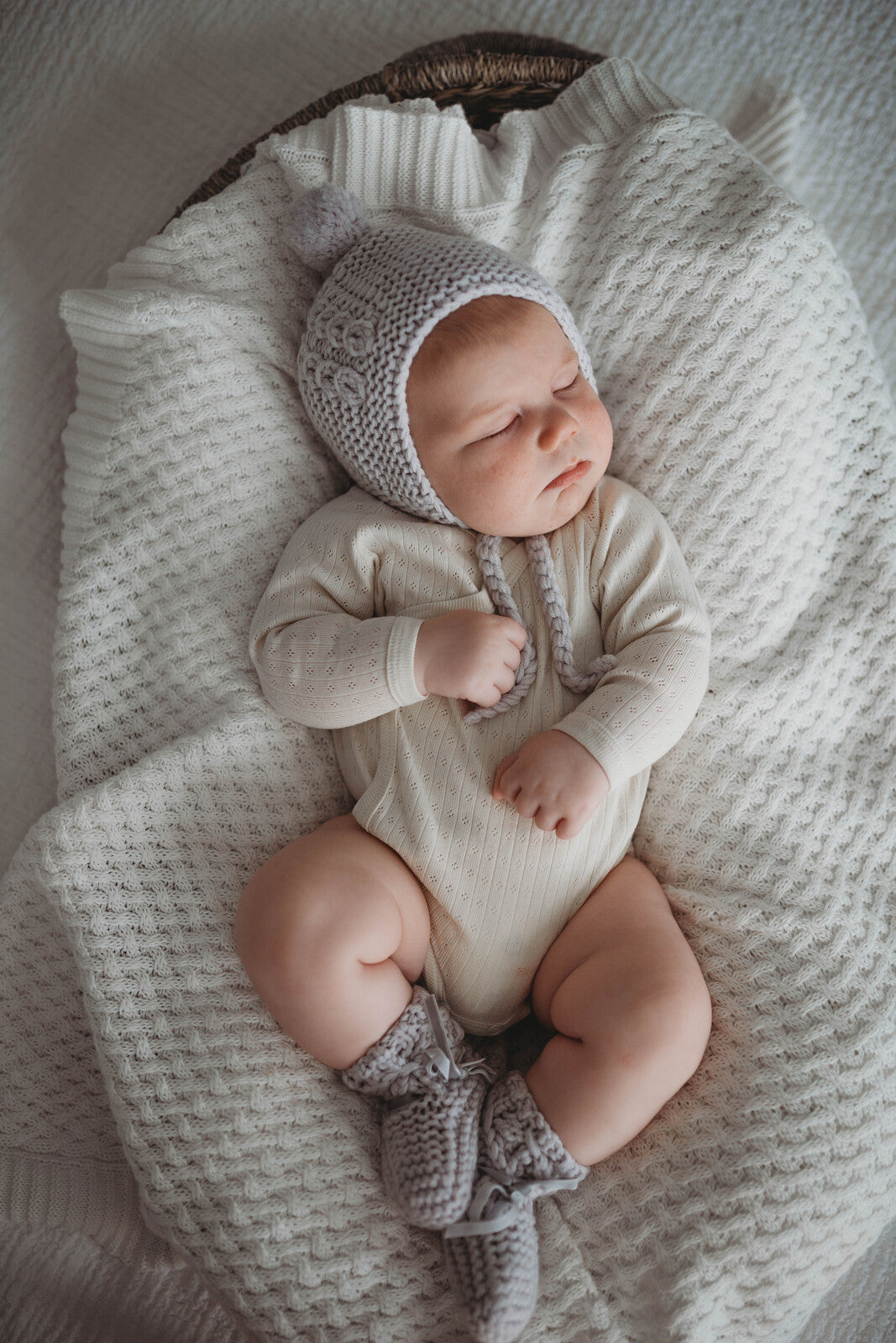 Merino Wool Bonnet & Booties - Grey Booties Snuggle Hunny Kids 