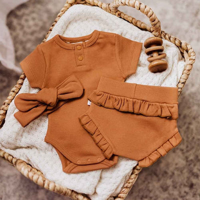 Organic Chestnut Short Sleeve Bodysuit Bodysuit Snuggle Hunny Kids 